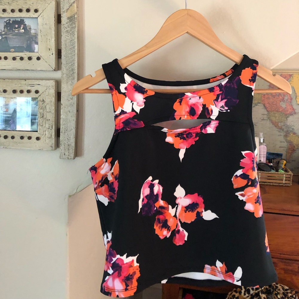 Stretch Cropped Top